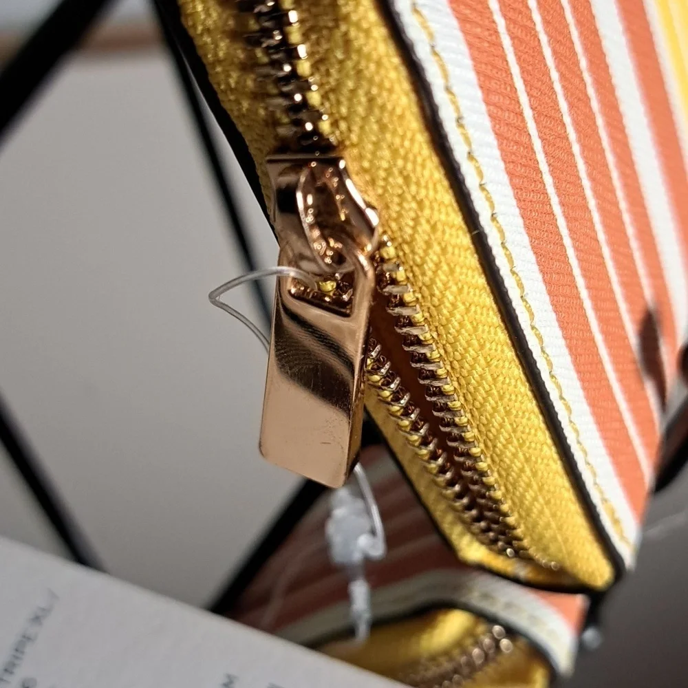 Tory Burch NWTs Emerson Zip Coin Case